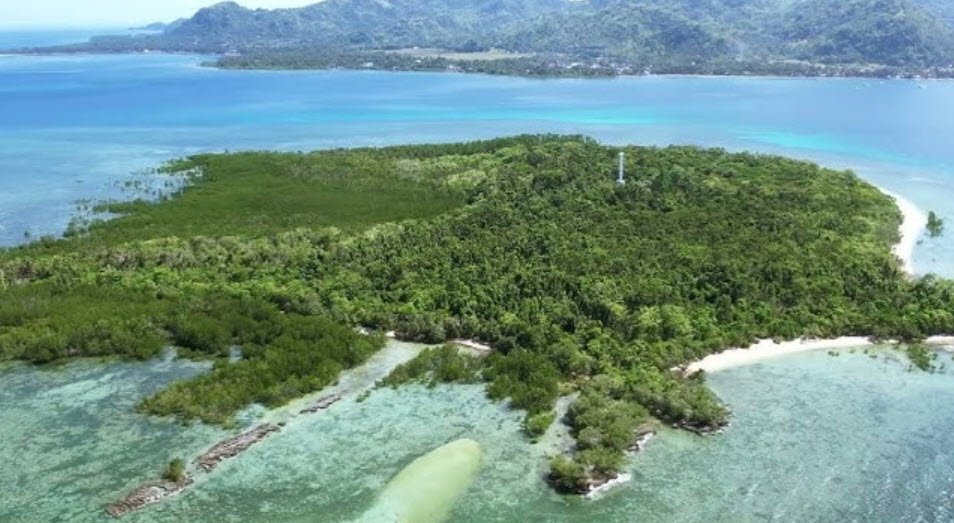 Nogas Island, Philippines